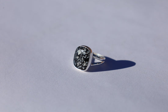Birdseye Palm Ring
