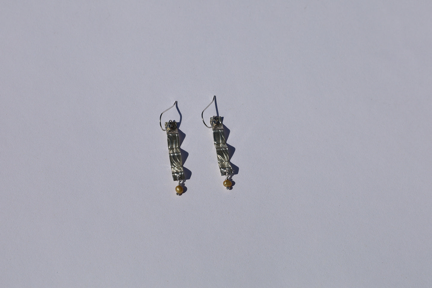(#10) Crimped Pearl Drops