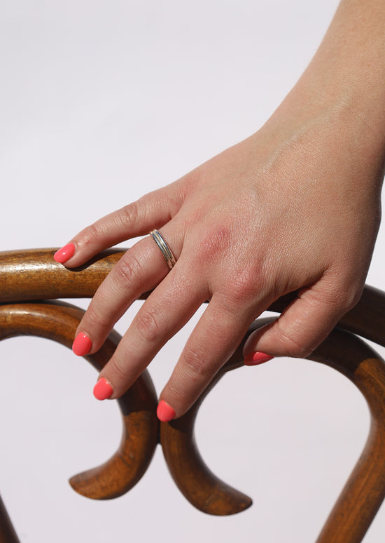 Double Banded Ring
