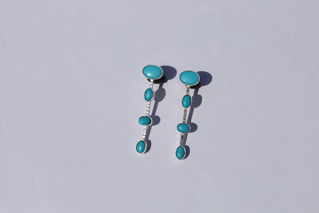 Turquoise Ladder Layers